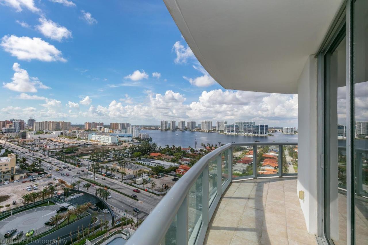 Ocean View 25Th Floor At Marenas Beach Resort By Ammosfl 마이애미 비치 외부 사진